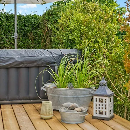 Holiday home With And Large Terrace *